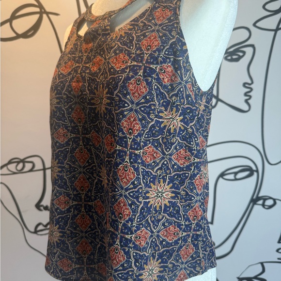 Lush Multicolor Patterned Fabric - Picture 2 of 5